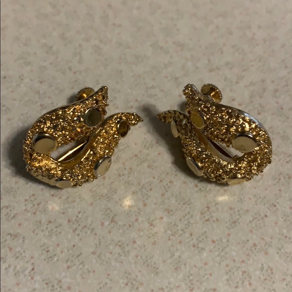 Coro gold tone clip on earrings